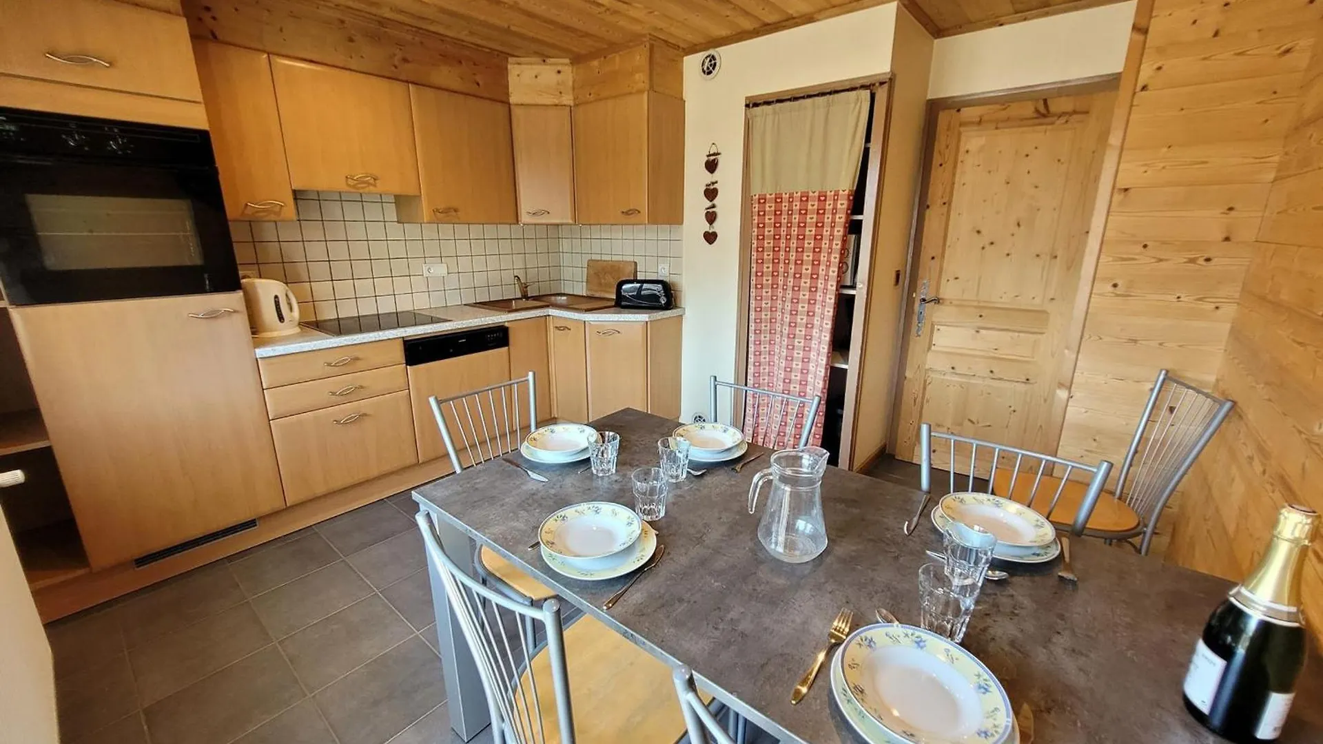 Appartement Cosy, 3 Balcons, Plein Centre, Proche Pistes - Ideal 5-6 Pers. - Fr-1-598-101 Les Gets Francia