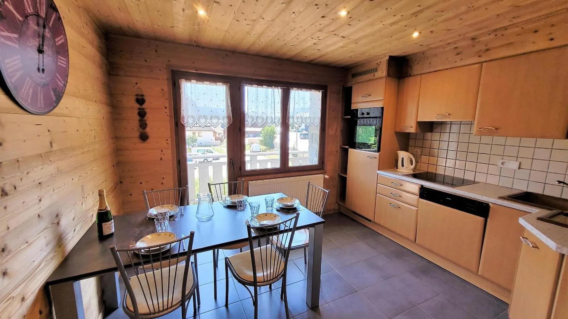 Appartement Cosy, 3 Balcons, Plein Centre, Proche Pistes - Ideal 5-6 Pers. - Fr-1-598-101 Les Gets